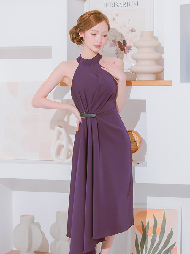 ホルターネック ウエストベルト タック アシンメトリー ワンカラー 膝丈ドレスのイメージ画像1