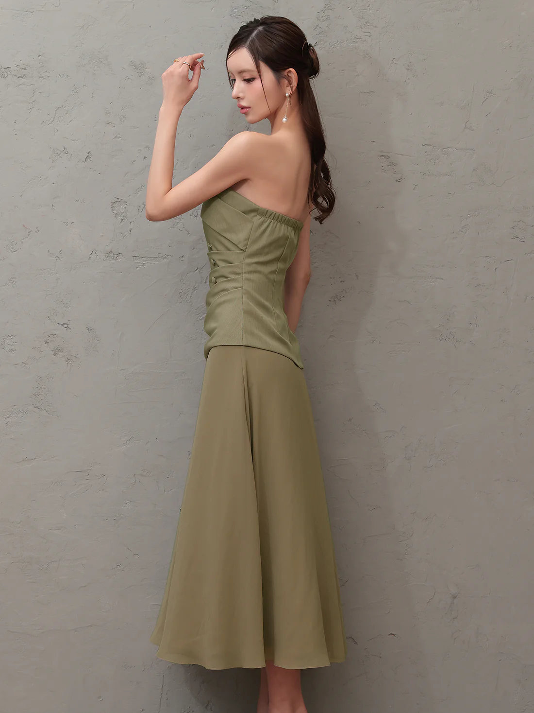 2way ベアトップ スカーフ ウエストタック ボタン シフォン シンプル Aラインロングドレスのイメージ画像9