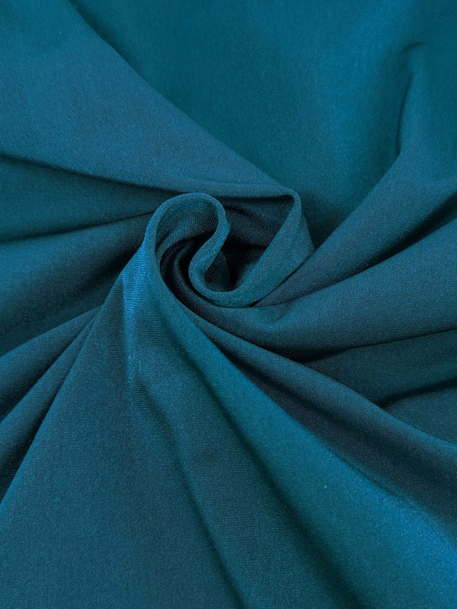 ベアトップ タックフリル ビジュー ジップデザイン タイト 膝丈ドレスのイメージ画像12