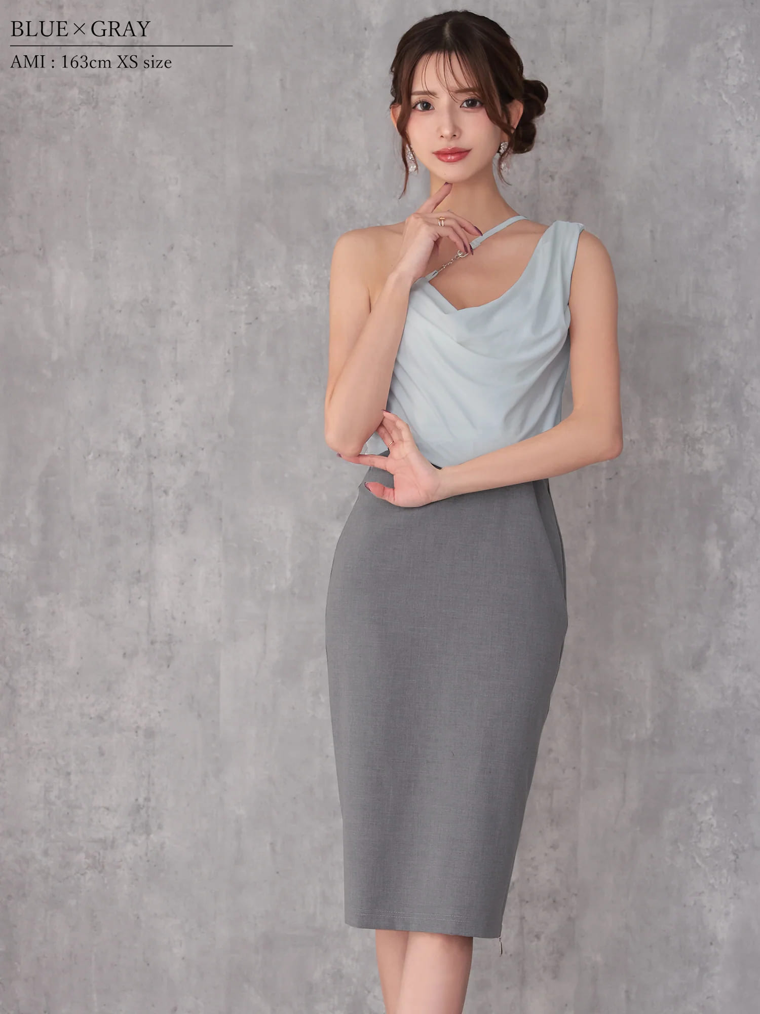 ワンショルダー アシンメトリー ドレープ チャーム チェーン ジップデザイン バイカラー 膝丈ドレスのイメージ画像2