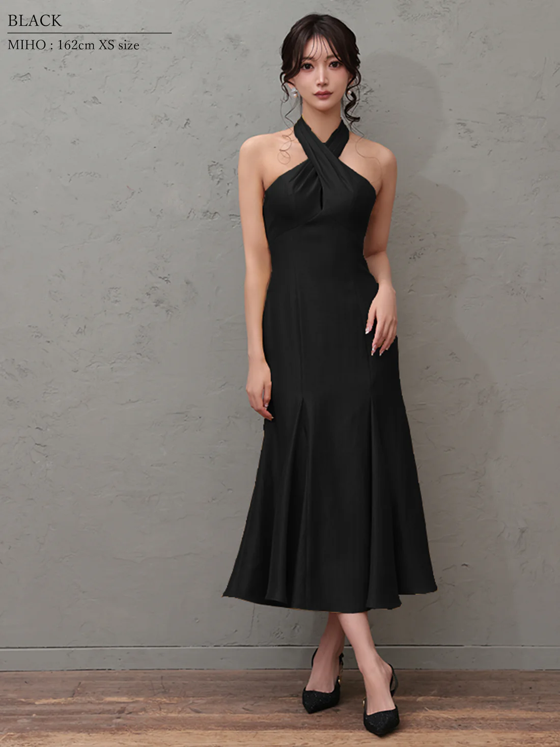 ホルターネック バックリボン クロスデザイン バックオープン ワンカラー マーメイドロングドレスのイメージ画像5