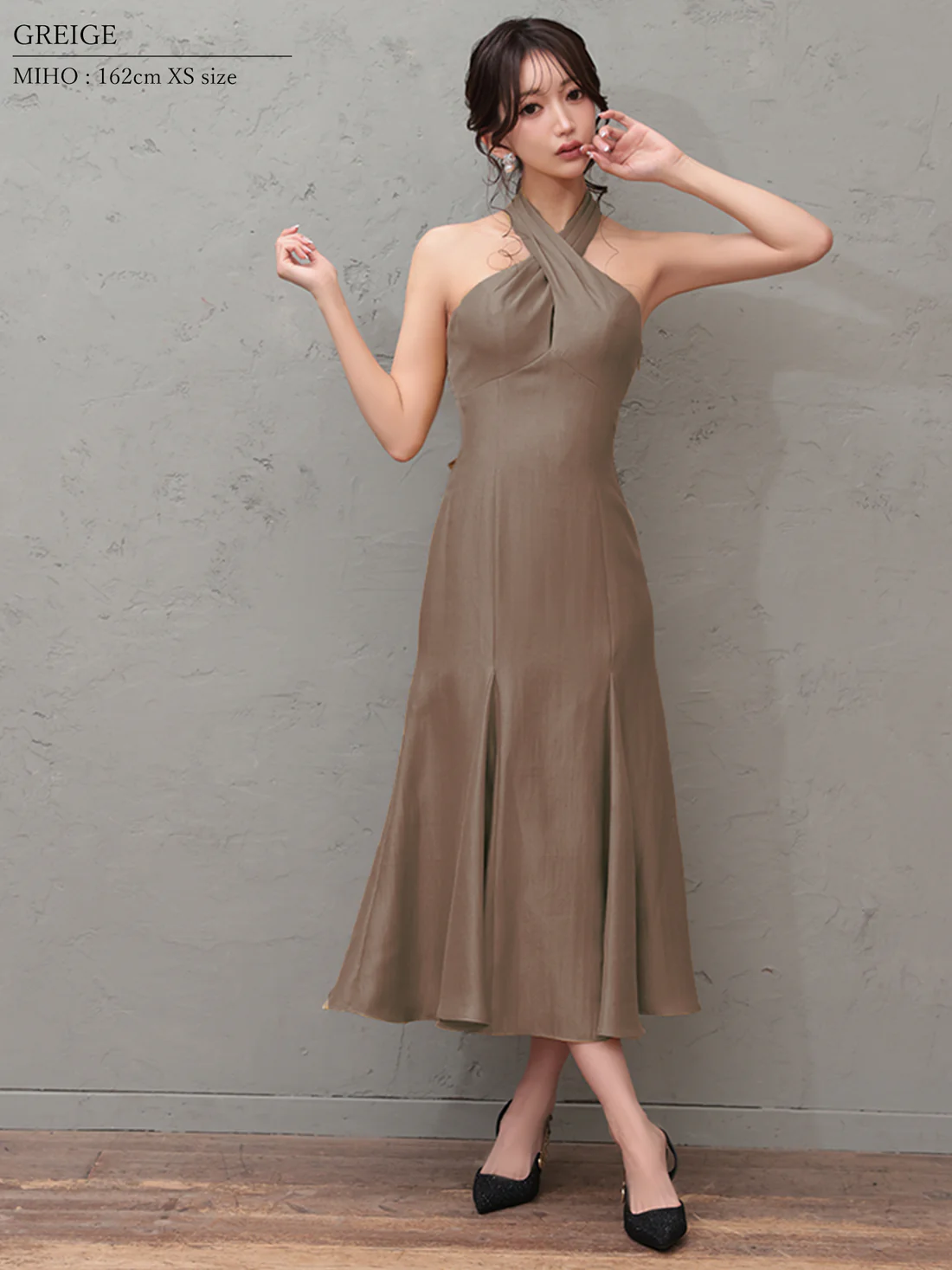 ホルターネック バックリボン クロスデザイン バックオープン ワンカラー マーメイドロングドレスのイメージ画像7