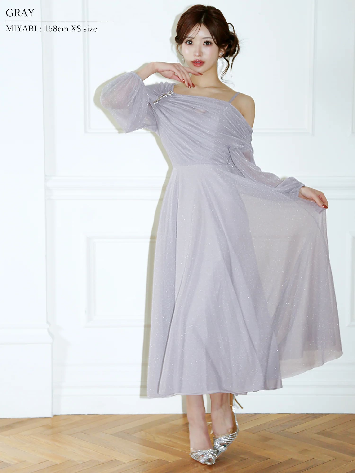 長袖 アシンメトリーデザイン ドレープ ビジュー ラメ フレア 膝丈ドレスのイメージ画像2