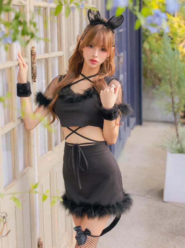 コスプレ猫 黒 白 フェザー クロス コード セットアップ ペア セクシー 白猫 黒猫 へそ出し アニマル コスプレ衣装5点セットのイメージ画像3