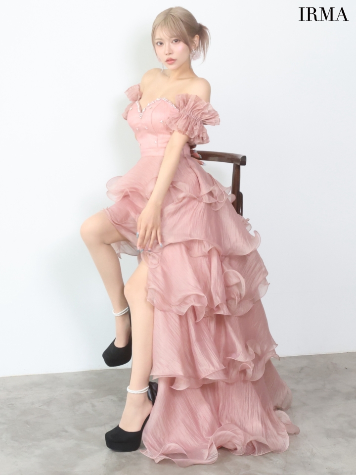 ベアトップ オーガンジー フリル 2way 袖付き ハートカット バースデー ビジュー ティアード ロングテールドレスのイメージ画像4