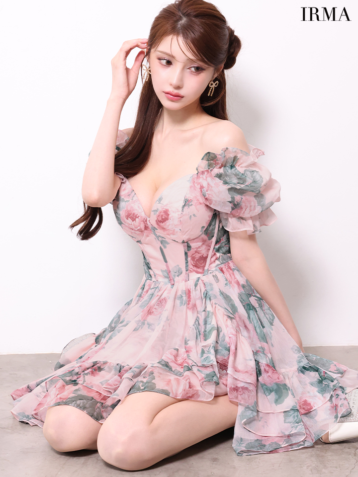 オフショルダー 袖あり 花柄 シフォン フリル フレアミニドレスのイメージ画像3