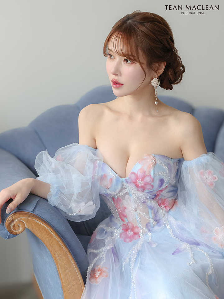 ベアトップ フラワーレース 長袖 パフスリーブ レースアップ バースデー Aラインロングドレスのイメージ画像4