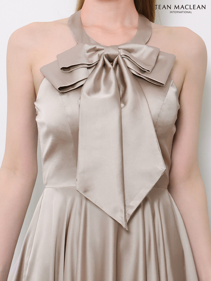 ホルターネック 2way リボン バストカット ウエスト切替 サテン Aラインロングドレスのイメージ画像9