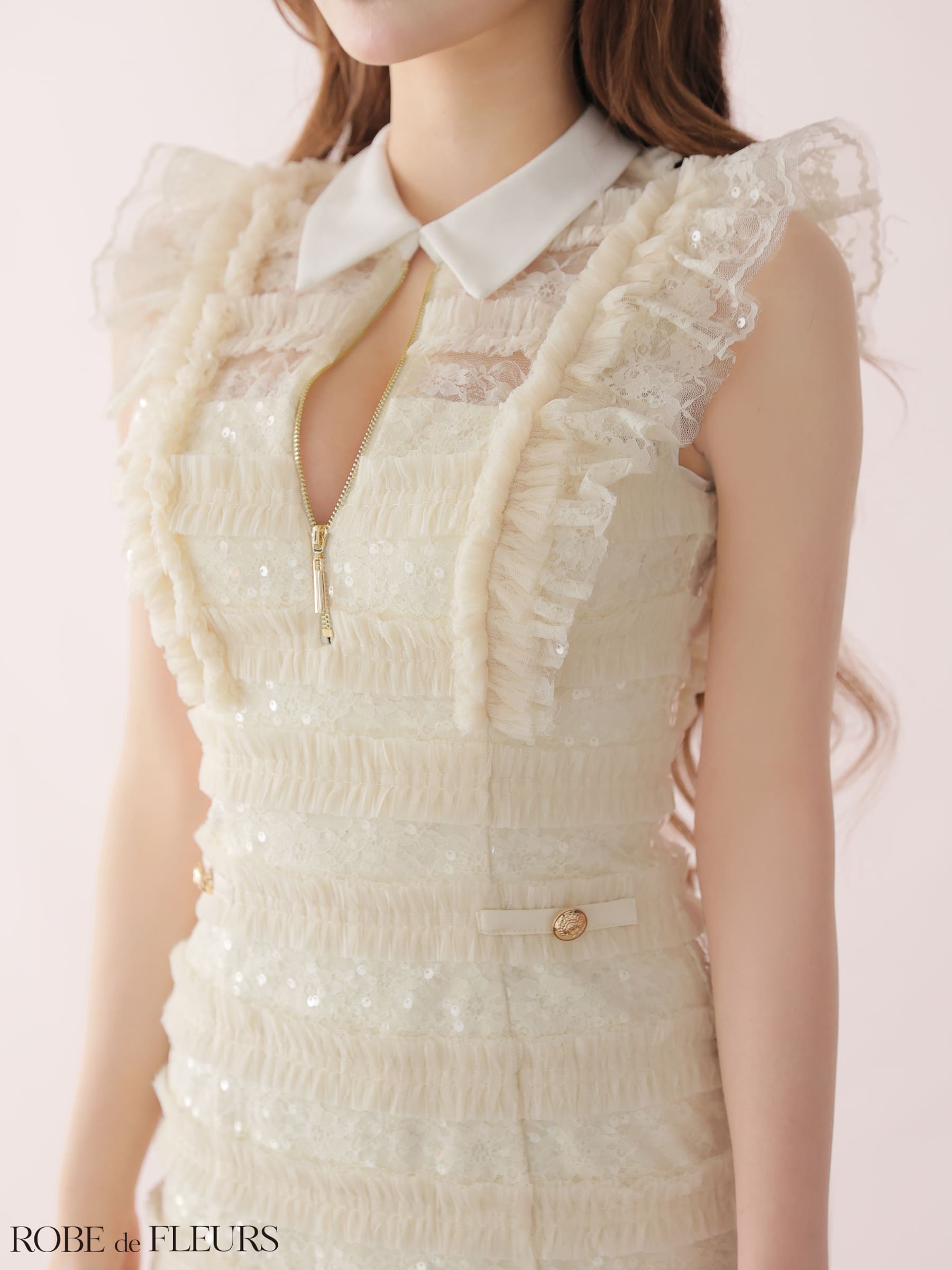 襟付き ノースリーブ ジップデザイン フリル スパンコールチュール タイトミニドレスのイメージ画像8