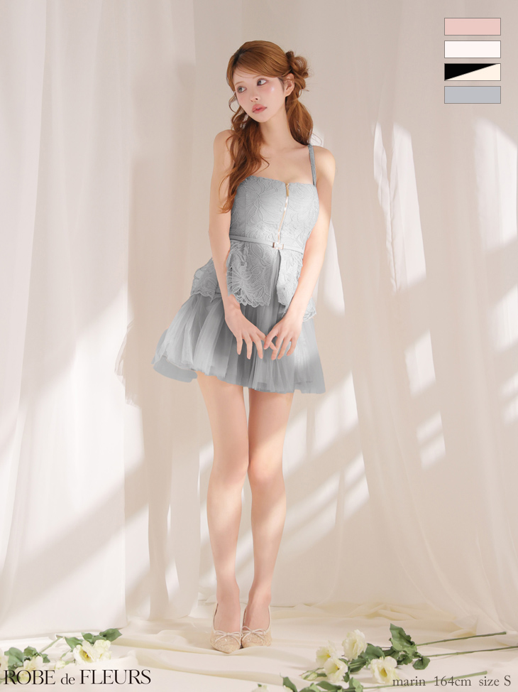 ガーリー キャミソール ビジュー オープンバスト リボン ウエストスリット シャーリング サテン フレアミニドレスのイメージ画像4