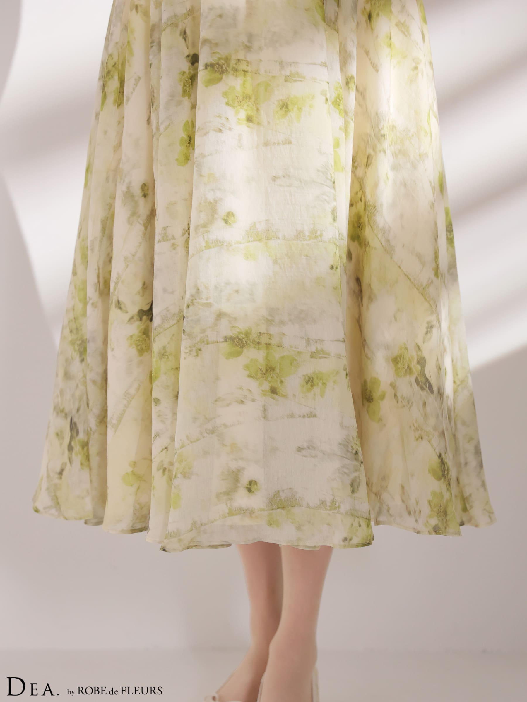 キャミソール リボン ギャザー ブラーフローラル シフォン Aラインロングドレスのイメージ画像9