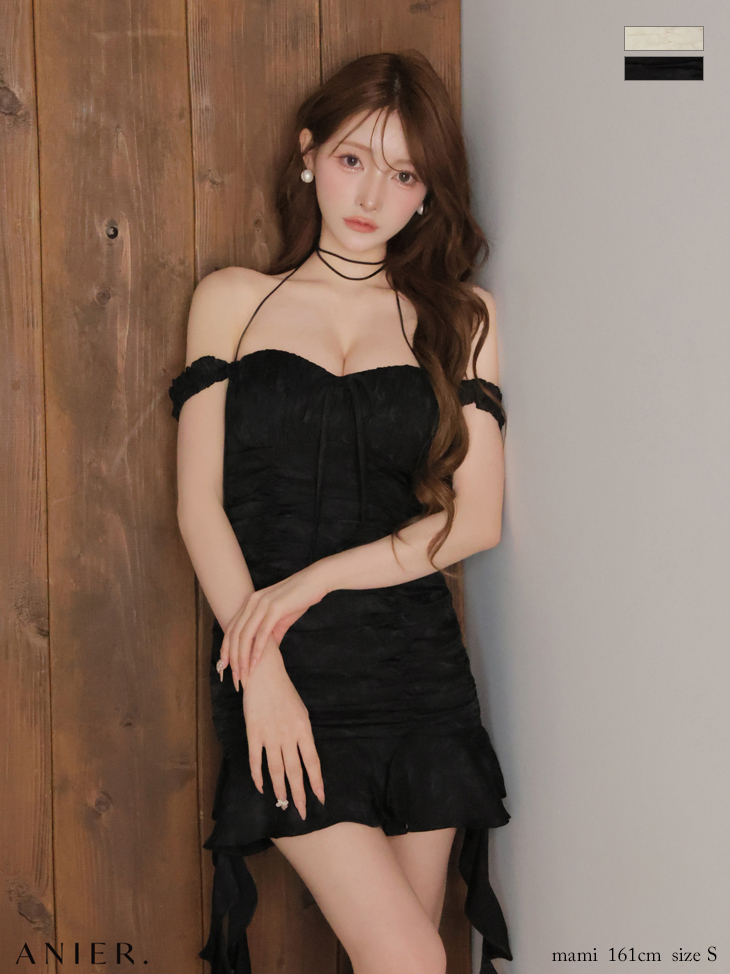 オフショルダー フリル ギャザー 半袖 リボン タイトミニドレス のイメージ画像2