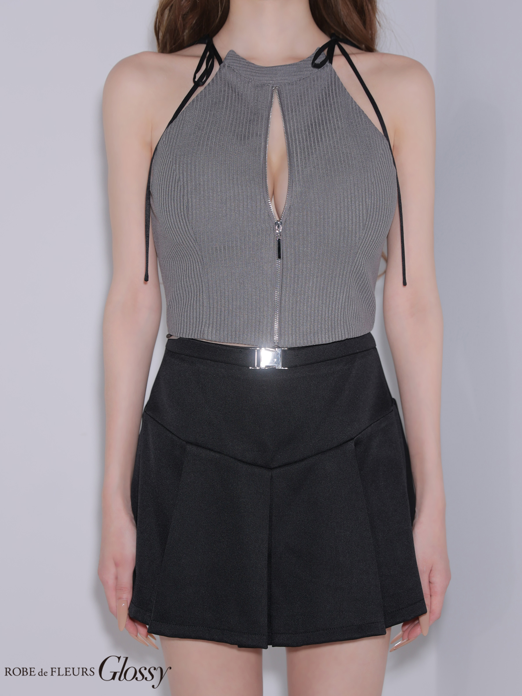 セットアップ リボン ノースリーブ バックルベルト リブ ジップデザイン フレアミニドレスのイメージ画像5