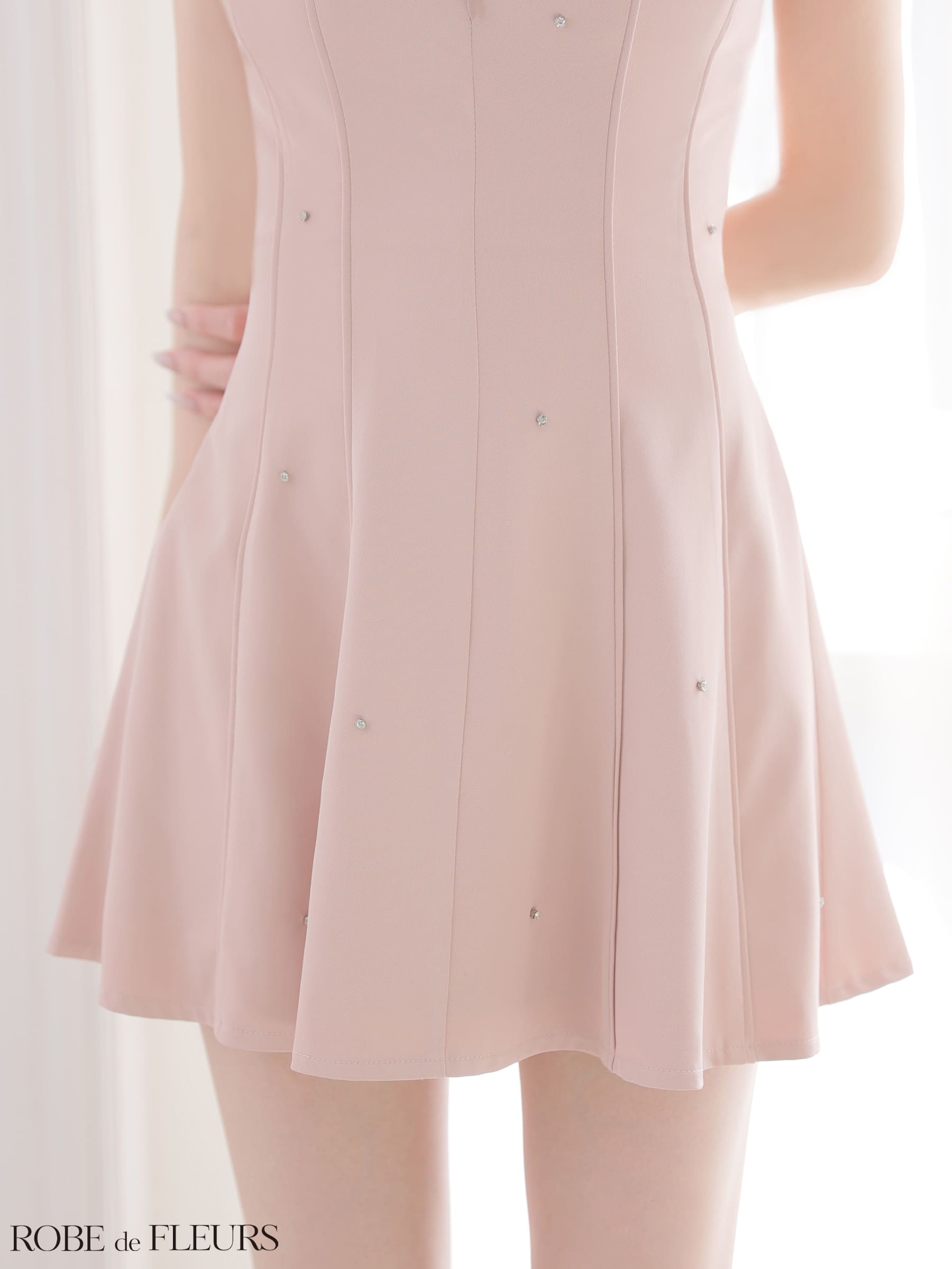 キャミソール ジップデザイン バックリボン ビジュー フレアミニドレスのイメージ画像8