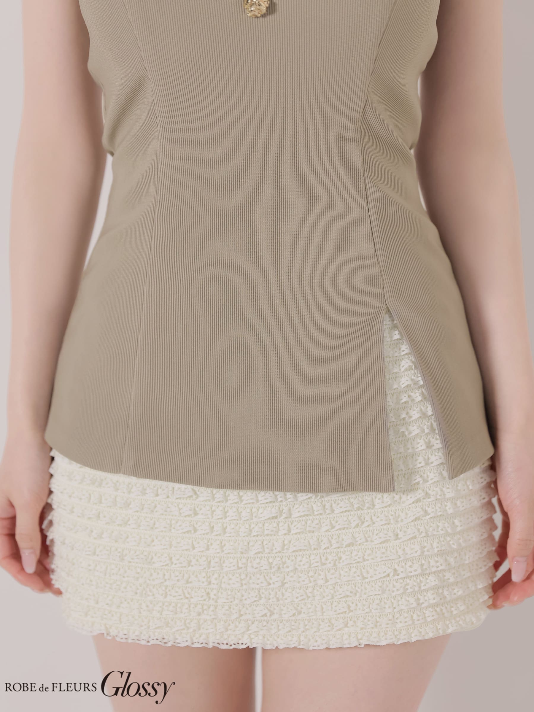 ホルターネック バストカット バックリボン ゴールドボタン レース リブ セットアップ タイトミニドレスのイメージ画像9