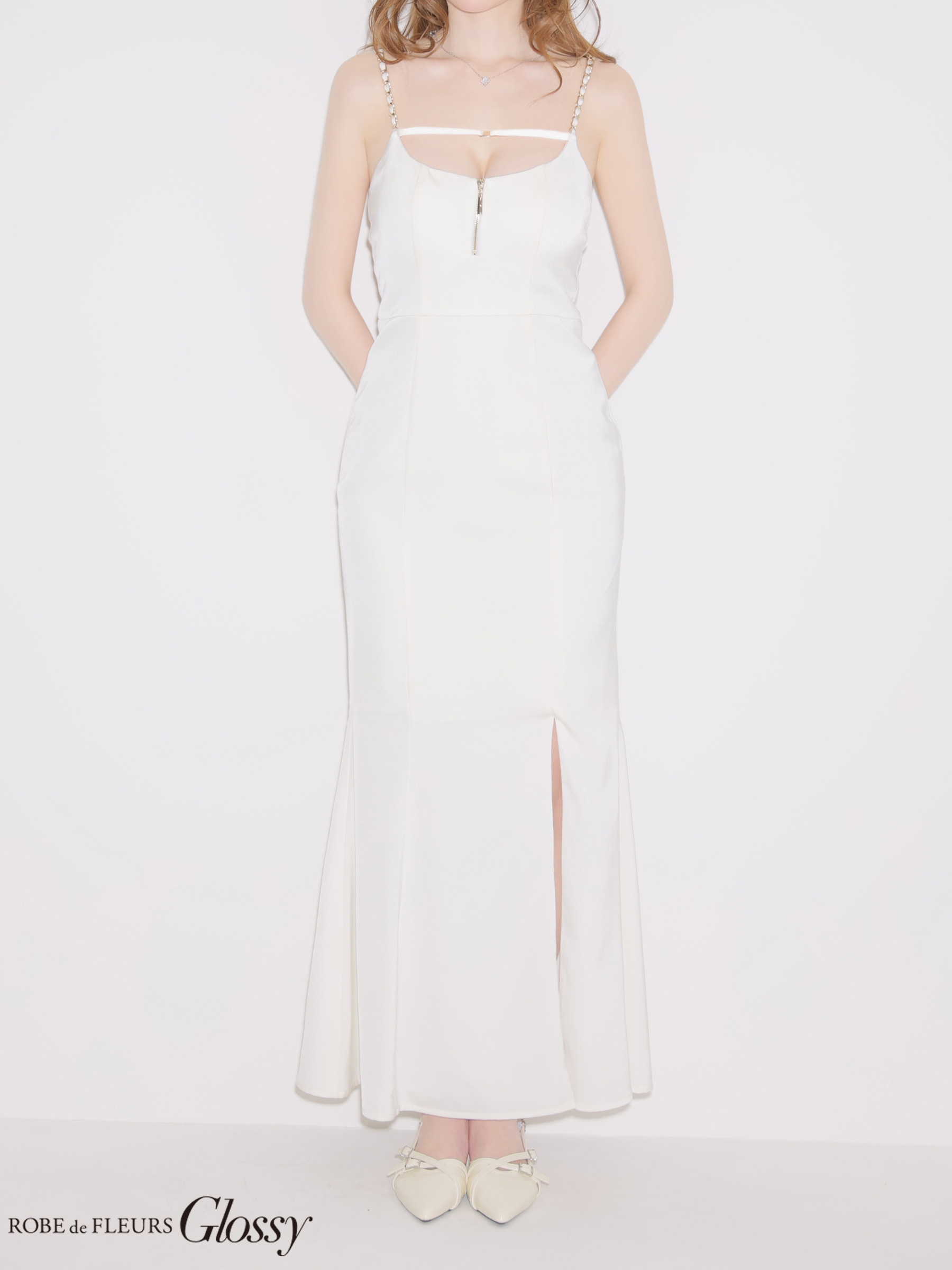 キャミソール チェーンショルダー コードデザイン バックシャン ジップデザイン ワンカラー サテン スリット マーメイドロングドレスのイメージ画像5