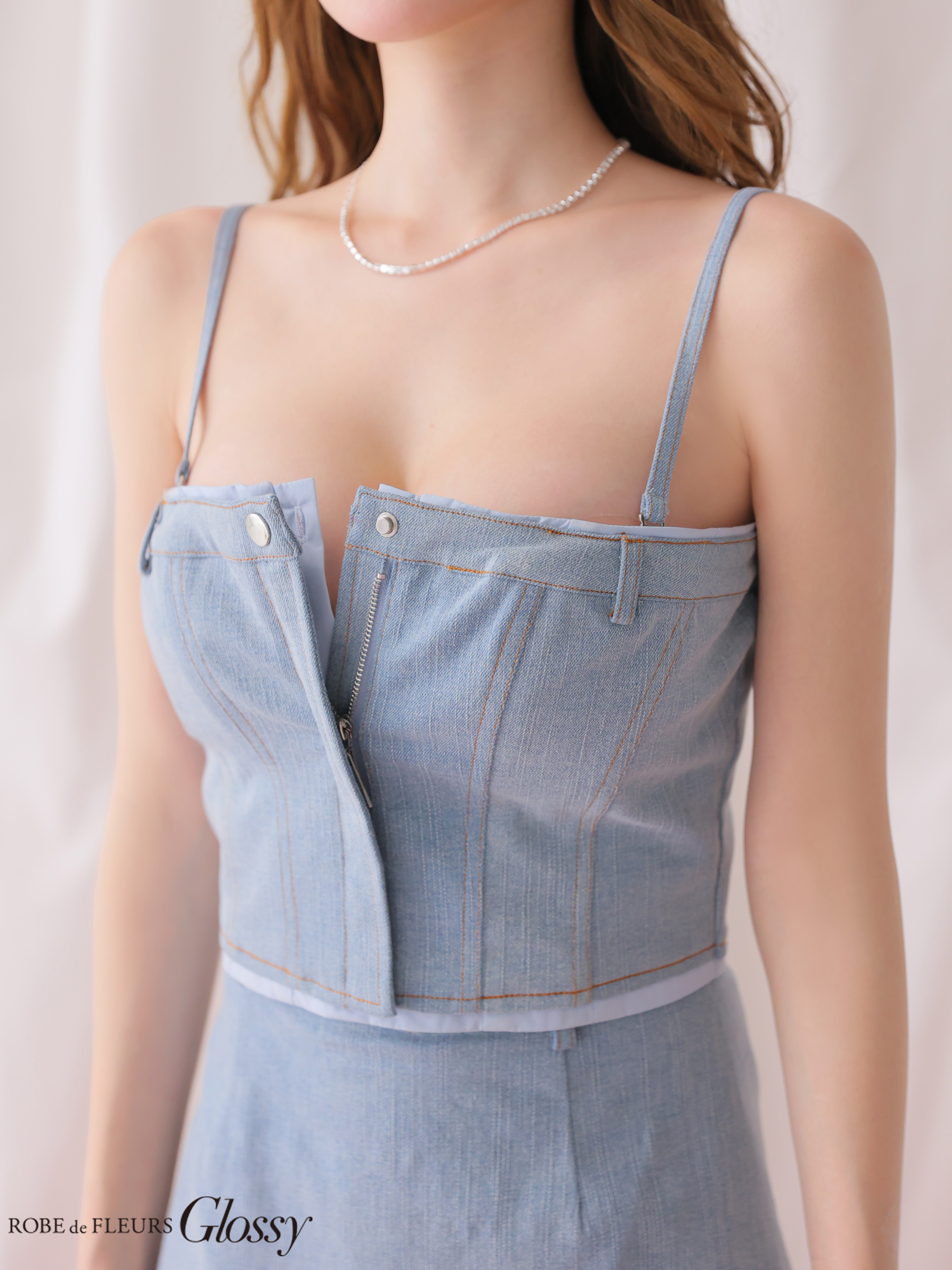 デニム セットアップ キャミソール 2way ベアトップ レイヤード風 タイトミニドレスのイメージ画像7