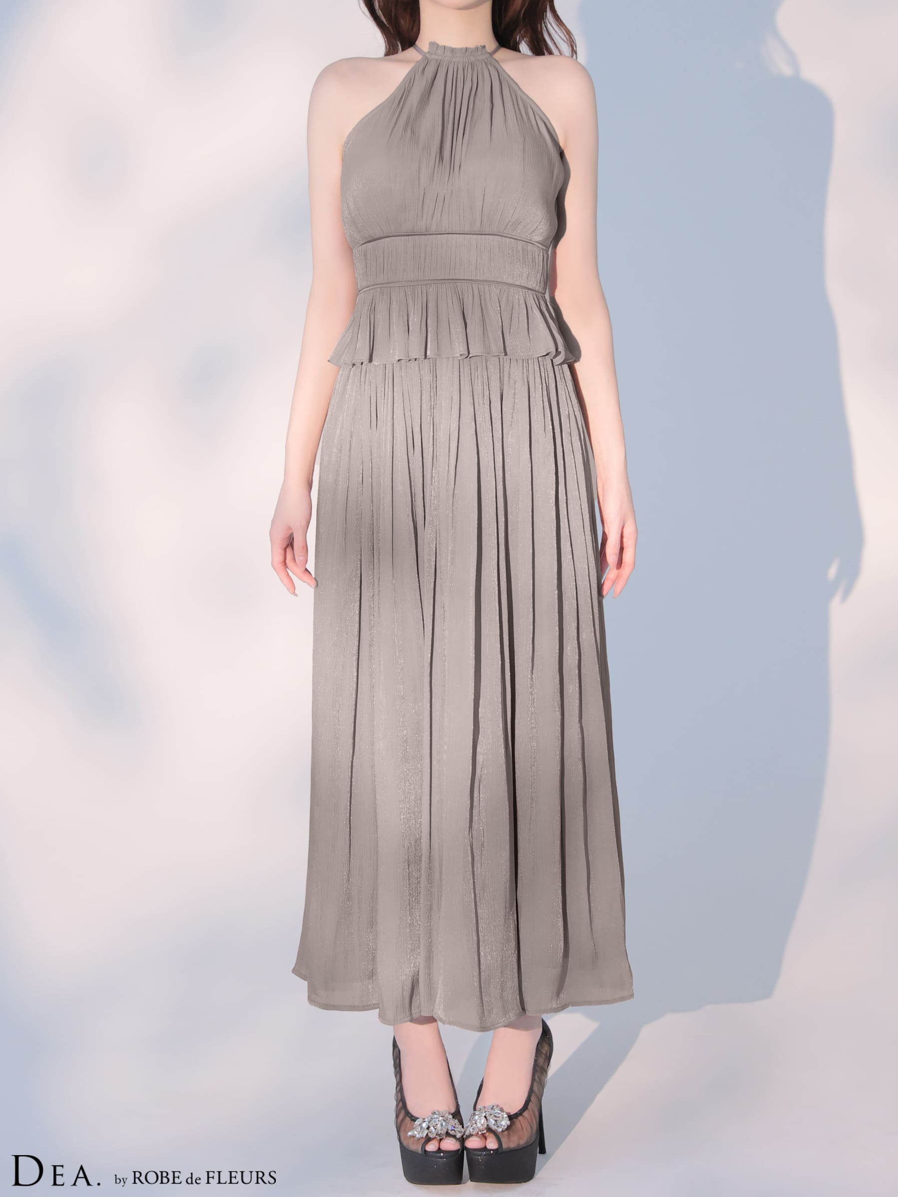 ホルターネック ラメ シフォン プリーツ セットアップ エレガント フレアロングドレスのイメージ画像5