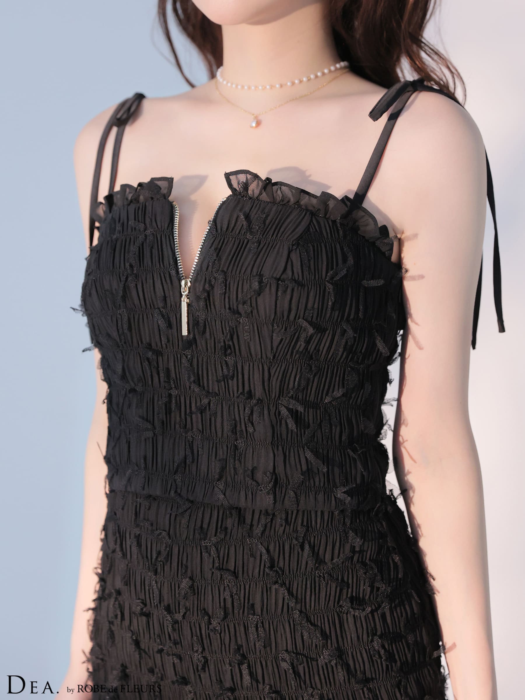 セットアップ キャミソール リボンショルダー ジップデザイン フリル 立体チュール タイトロングドレスのイメージ画像6