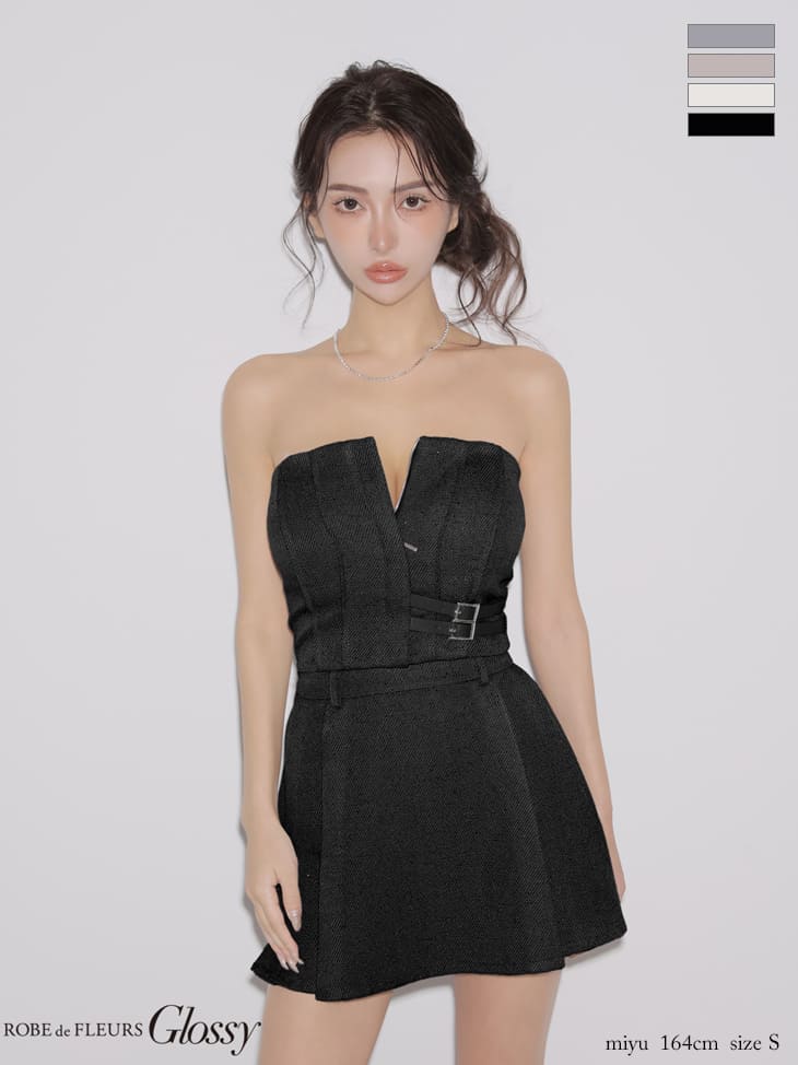 ベア バストカット セットアップ ベルトデザイン スパンコール ワンカラー フレアミニドレスのイメージ画像4