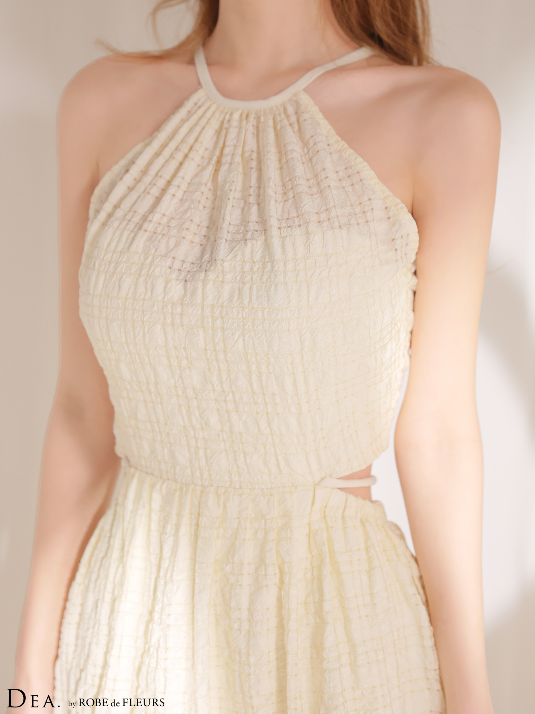 ホルターネック バックカット チェック柄 ティアード エレガント Aラインロングドレスのイメージ画像7