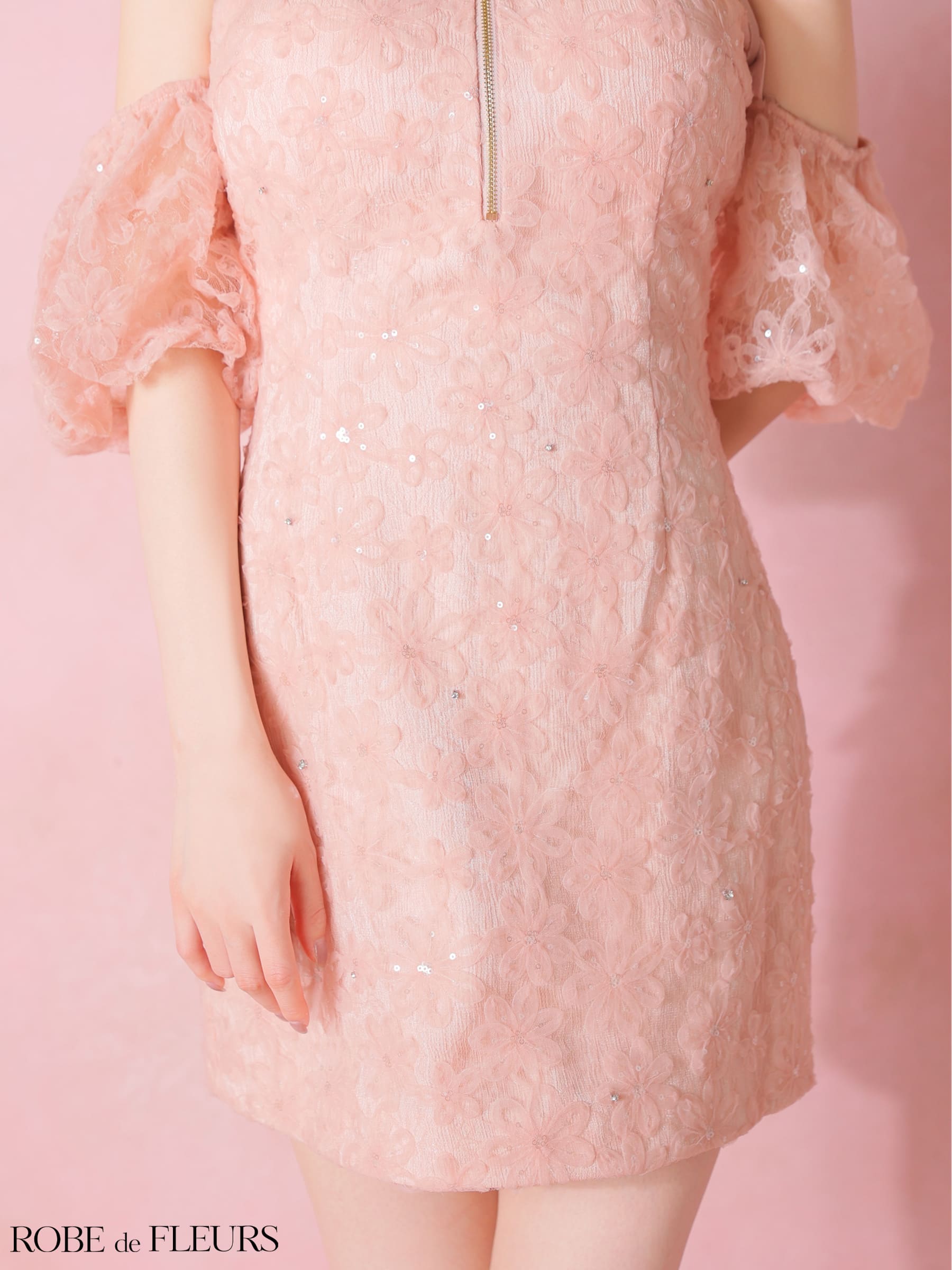 2way ホルターネック ジップデザイン 肩あき パフスリーブ フラワーレース ラメチュール タイトミニドレスのイメージ画像8