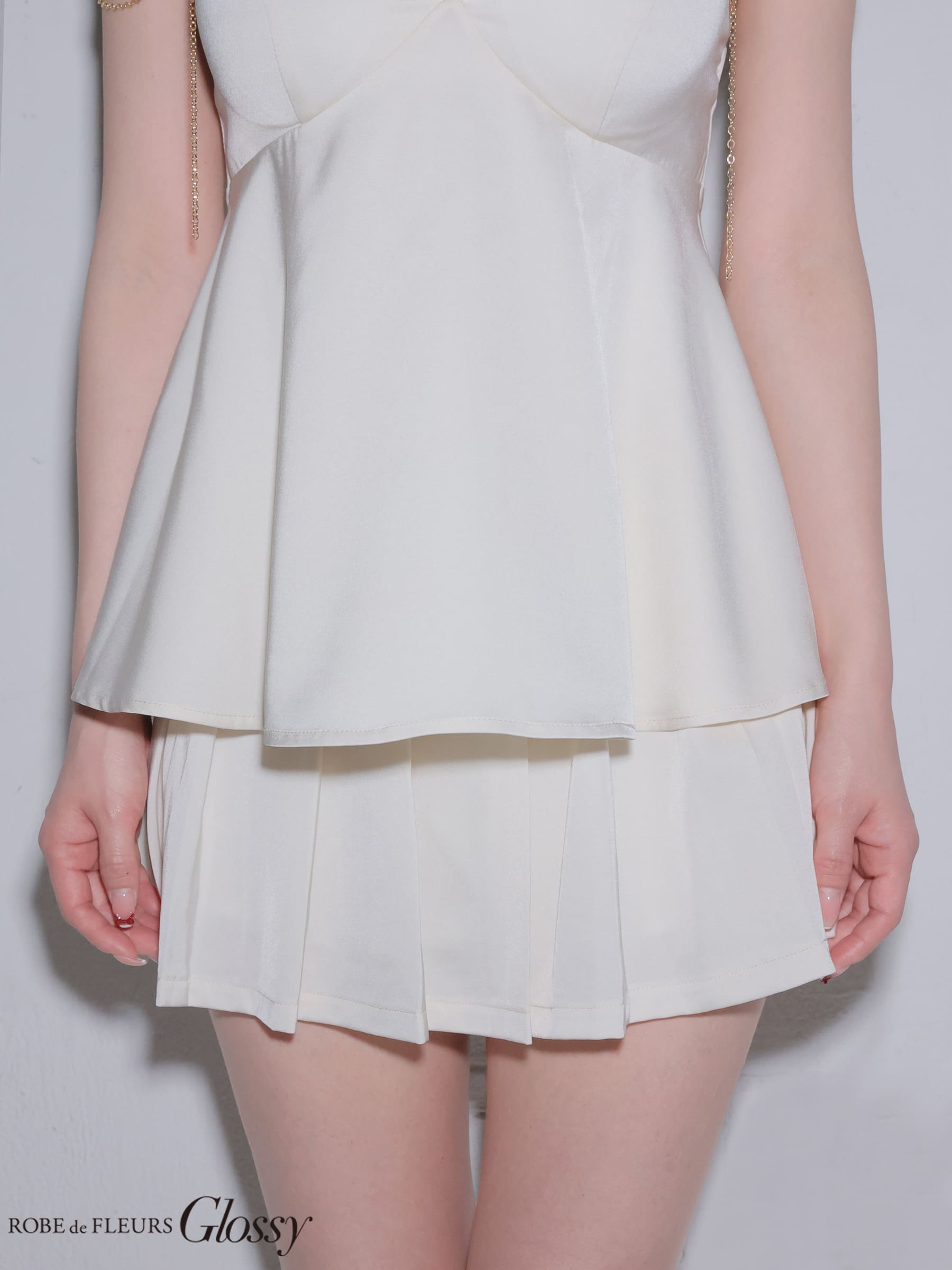 セクシー オープンバスト チョーカー付き キャミソール ダブルボタン セットアップ プリーツ フレアミニドレスのイメージ画像9