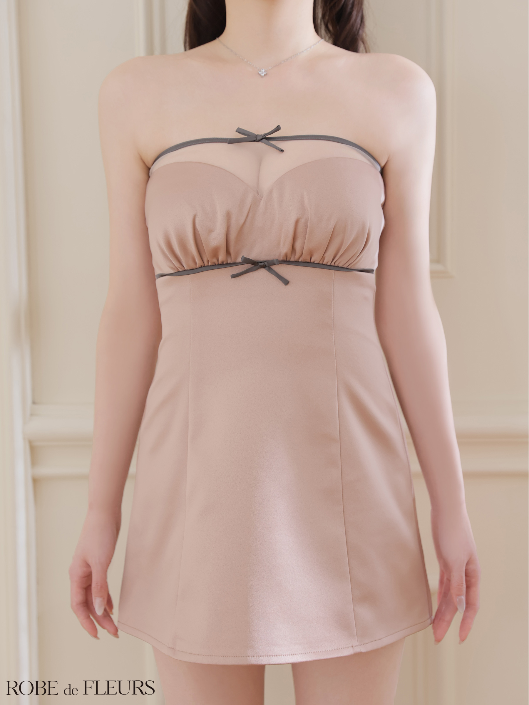 ベアトップ サテン オーガンジー リボン ギャザー タイトミニドレスのイメージ画像5