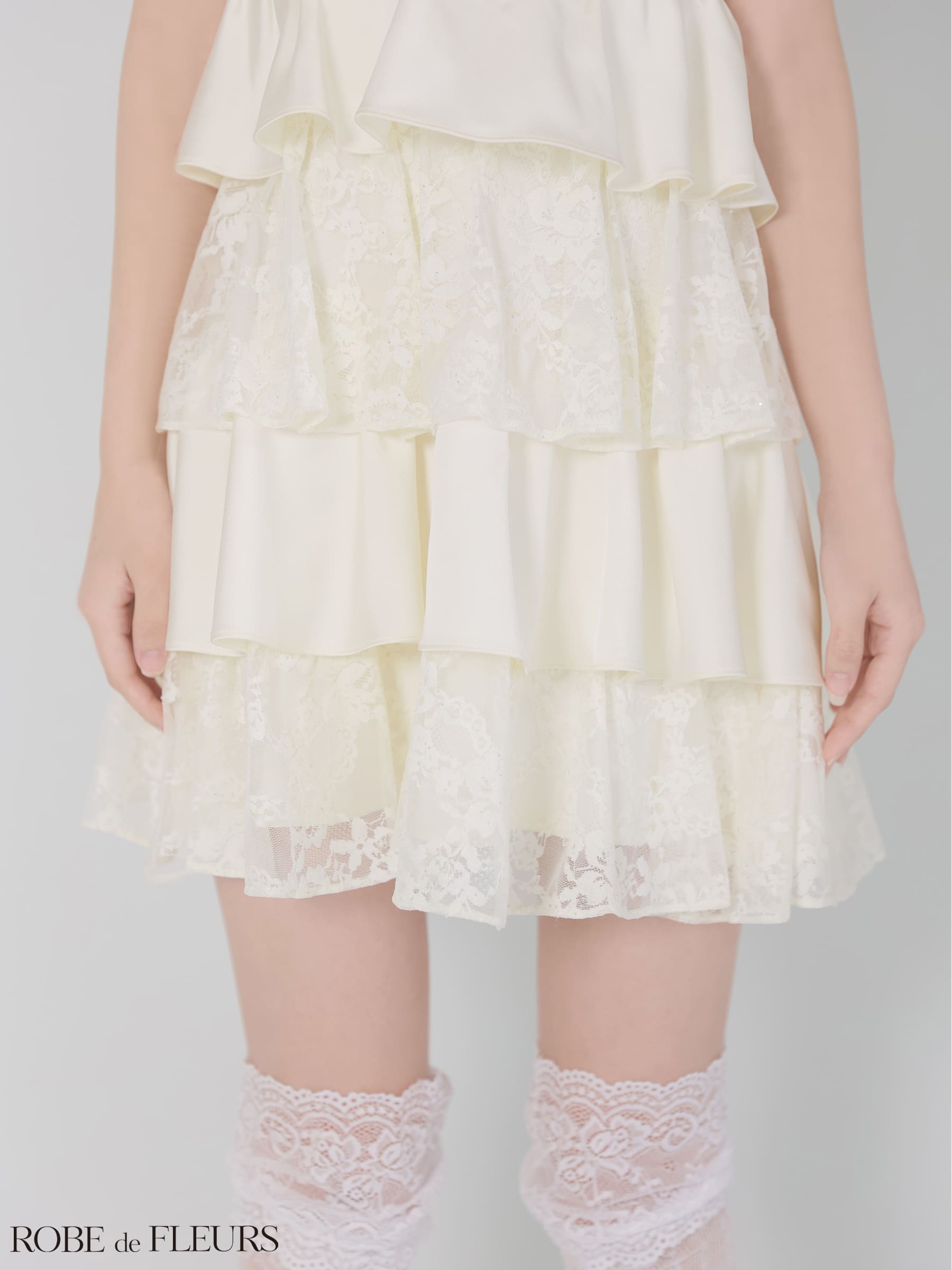 ベア ホルターネック リボン スパンコール レース ティアードフリル フレアミニドレスのイメージ画像8