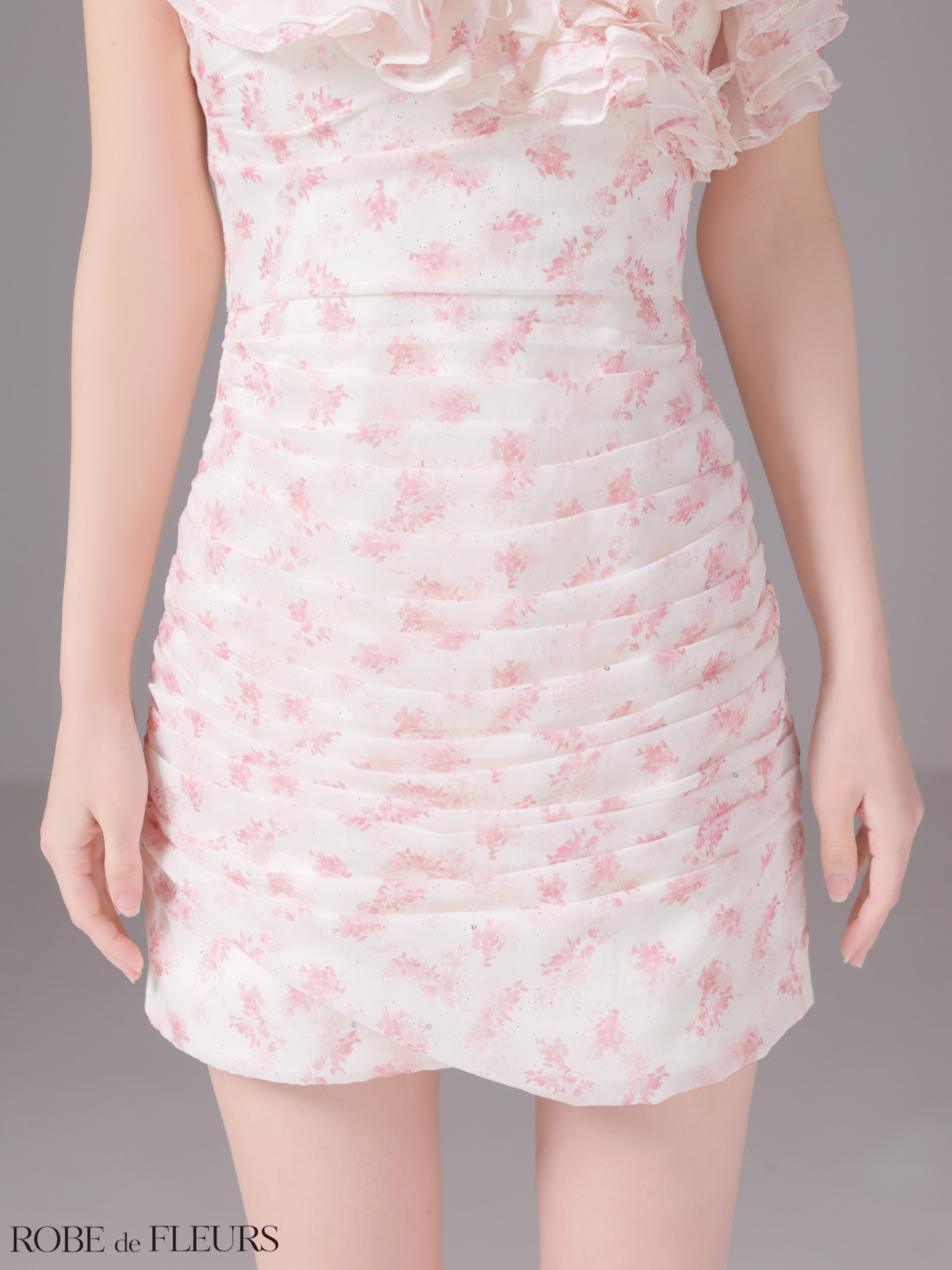 ワンショルダー フリル フラワー ギャザー ラメシフォン タイトミニドレスのイメージ画像9