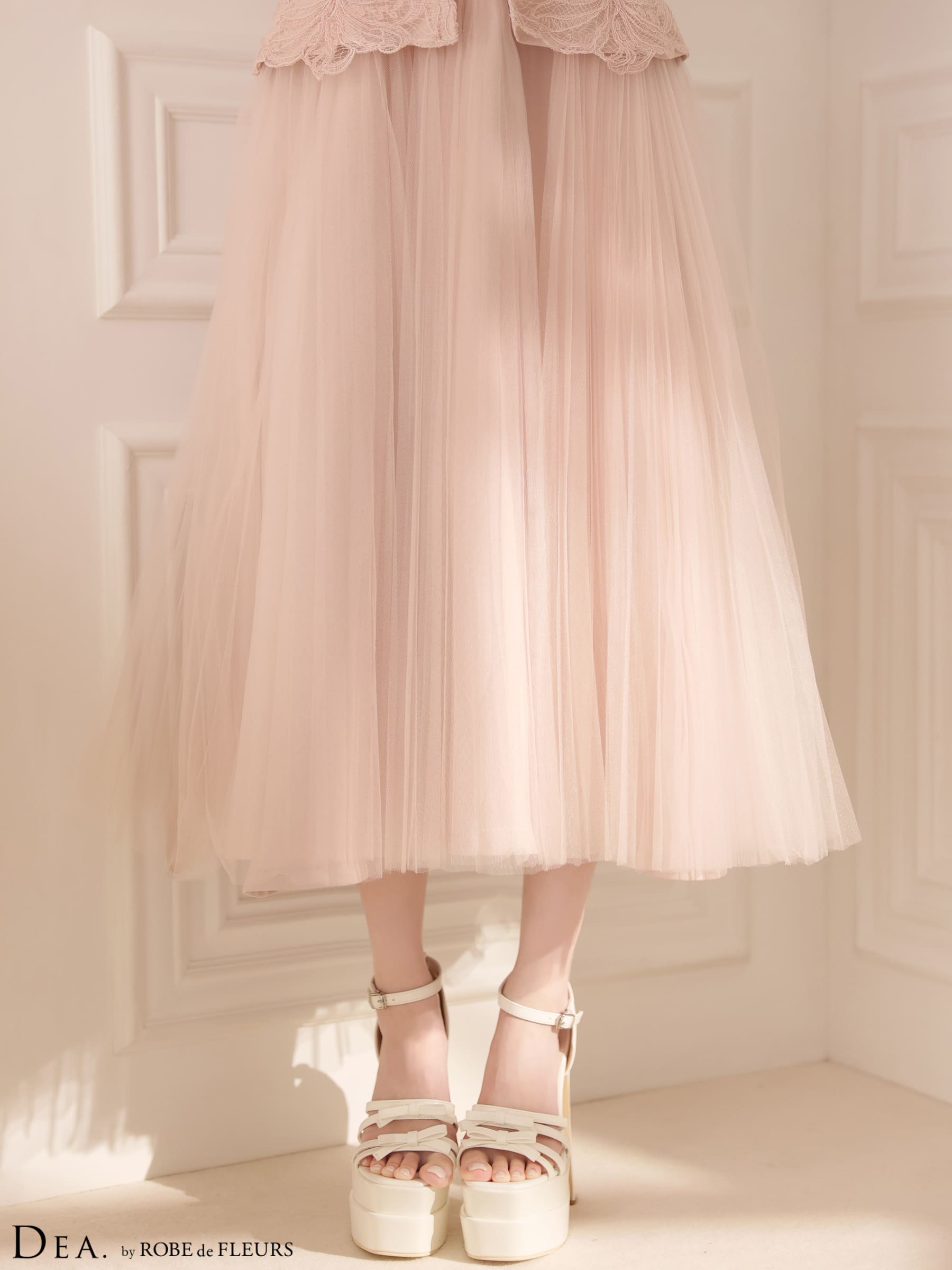 キャミソール ベルトデザイン ペプラム フラワーレース チュール Aラインロングドレスのイメージ画像9