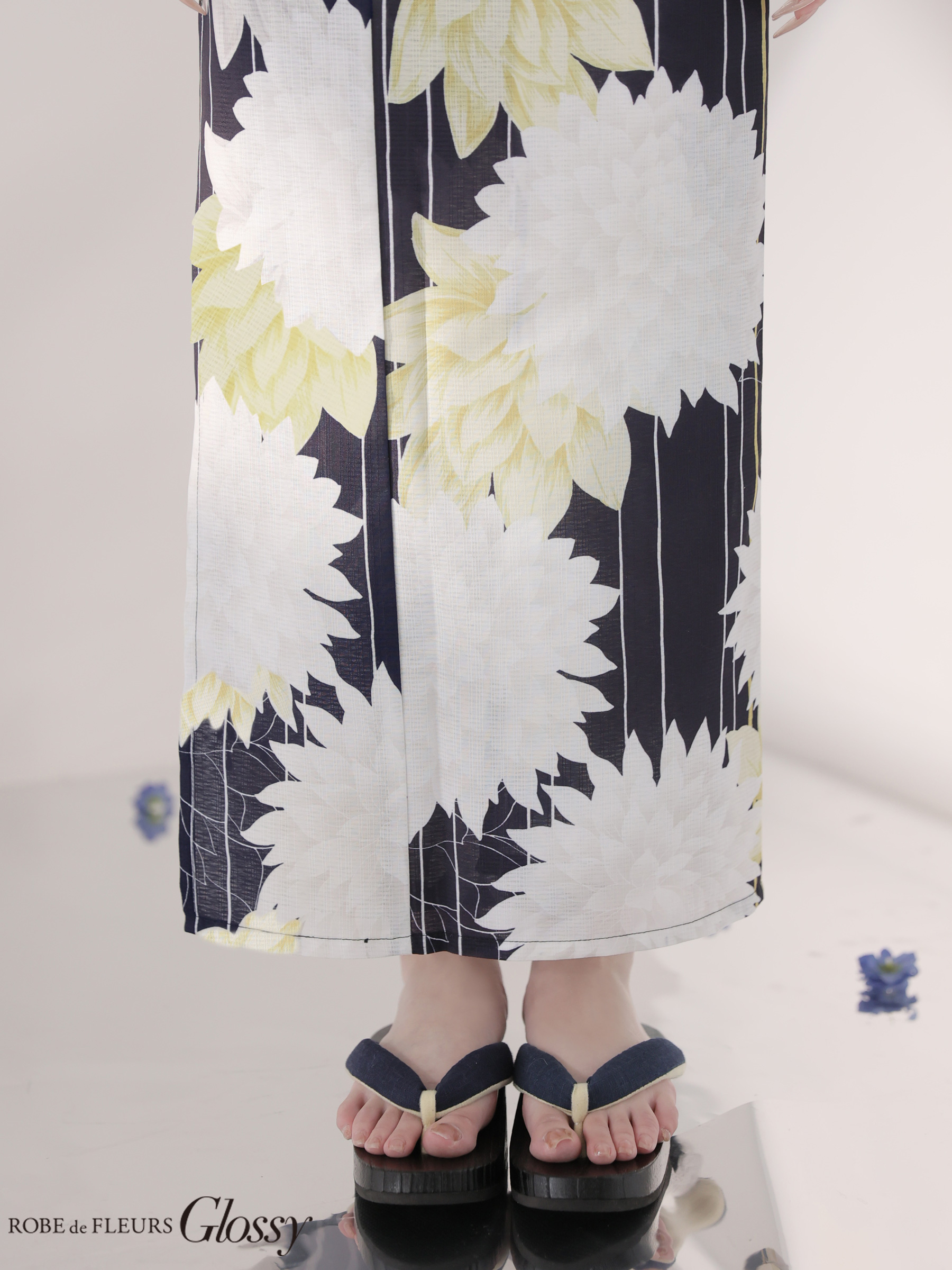 浴衣 Glossy グロッシー モダン 大花柄 ダリア 縦縞 3点SET のイメージ画像13