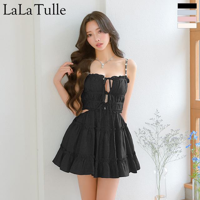 ガーリー キャミソール ビジュー オープンバスト リボン ウエストスリット シャーリング サテン フレアミニドレスのメイン画像