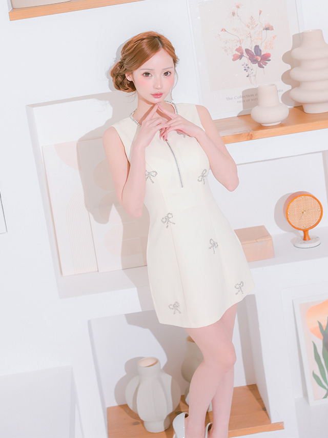 キャバドレス ROBEdeFLEURS ローブドフルール ノースリーブ ビジュー ジップデザイン リボン フレアミニドレスのイメージ画像1