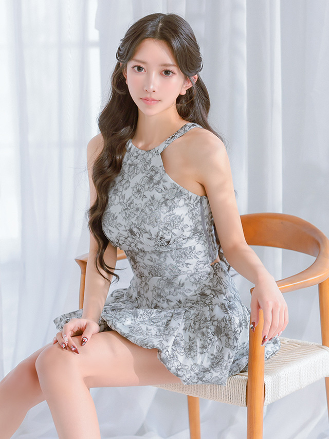 ホルターネック バックリボン 花柄ジャガード セットアップ ラメレース フレアミニドレのイメージ画像1