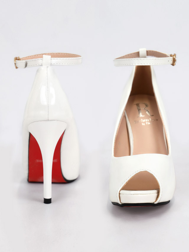 エナメル アンクルストラップ付き オープントゥ パンプス