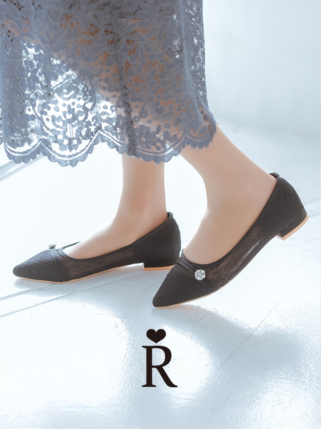 ビジュー アーモンドトゥ サイドシアーデザイン パンプス