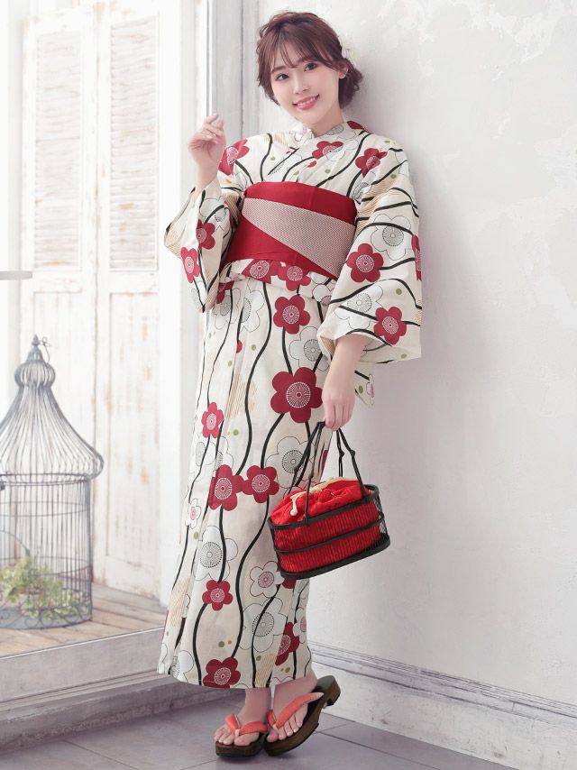 [浴衣 選べる帯]アイボリー×百合柄ゆかた3点SET [浴衣+平帯or作り帯+下駄][藤川沙弥着用]