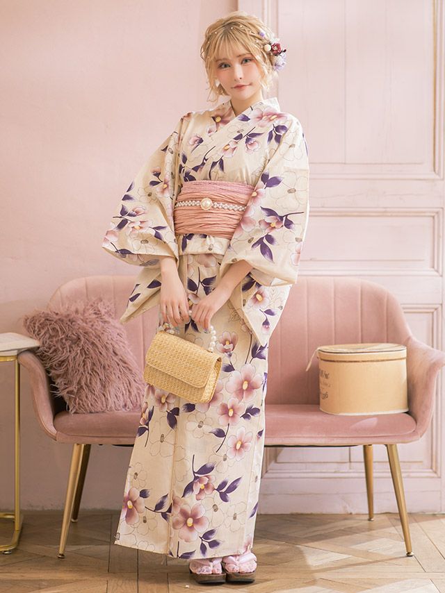 [浴衣]白色×椿柄 ゆかた3点SET[浴衣+兵児帯+下駄][戦慄かなの着用]