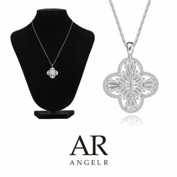 エンジェルアール Angel R/エンジェルアール】ビジュー クロスデザイン ネックレス