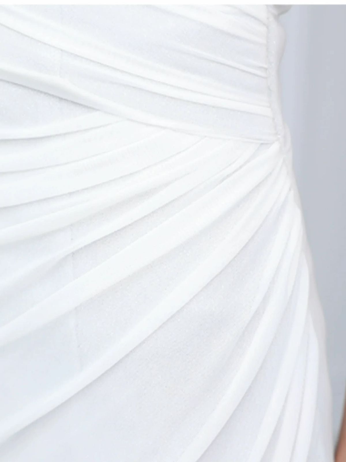 キャバドレス Veautt セクシー ラメ クロス くびれ透け ジップデザイン ウエストカット メッシュ ワンショルダー タイト 膝丈ドレス