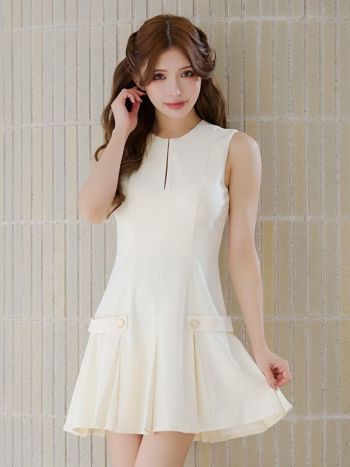 【SaturdayClub】プリーツサイド ノースリーブ ドレス Dresses – SaturdayClub International