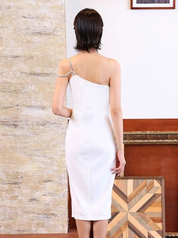 Veautt ショルダーデザインビジュー/バストカット/ ウエストタック/ 白S Veautt ショルダーデザインビジュー/バストカット/ ウエストタック/ 白