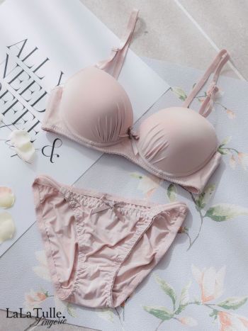 勝負下着 シームレス ワンカラー シンプル ブラジャー＆ショーツ 2点セット