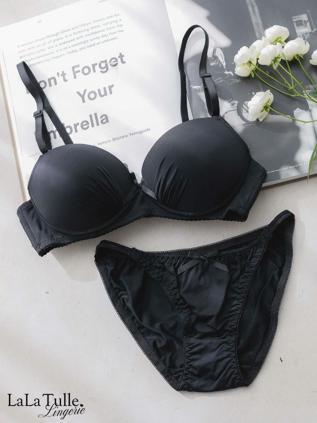 勝負下着 シンプル シームレス ワンカラー ブラジャー＆ショーツ 2点セット