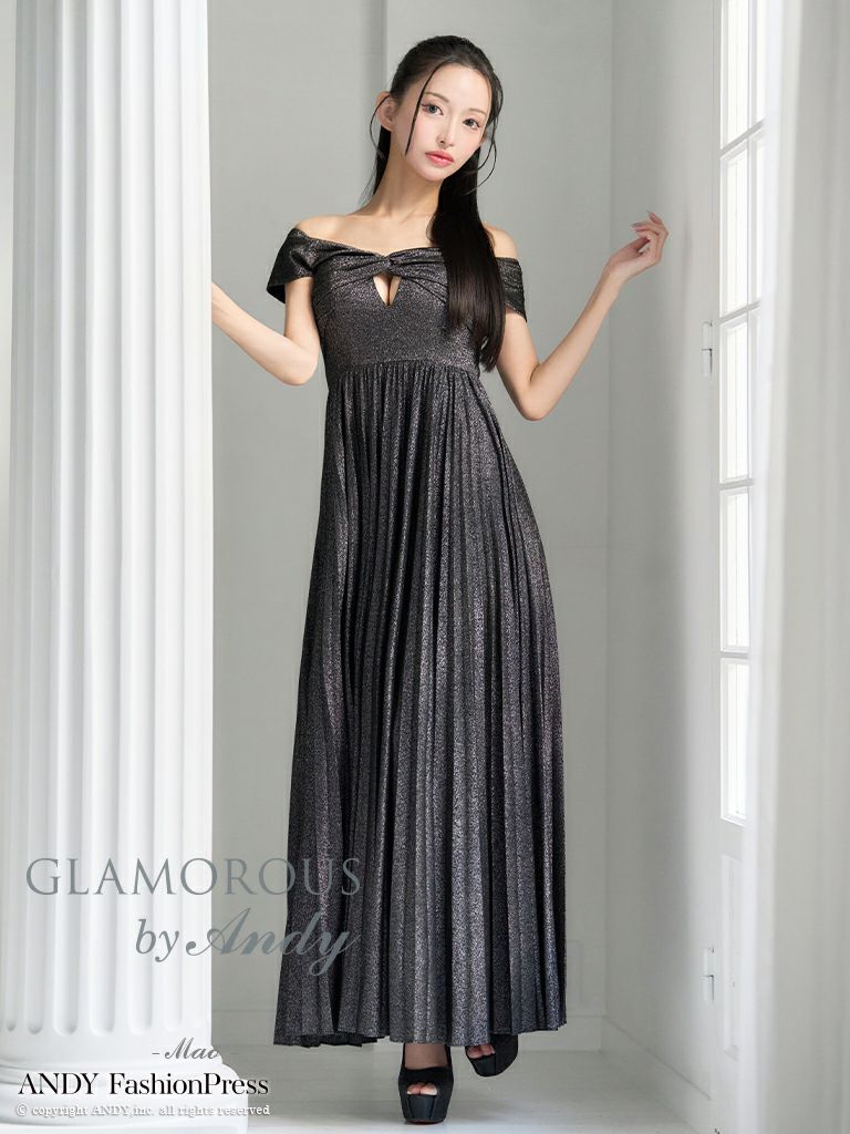 GLAMOROUS/グラマラス】ワンカラー オフショルダー ラメ カットアウト  