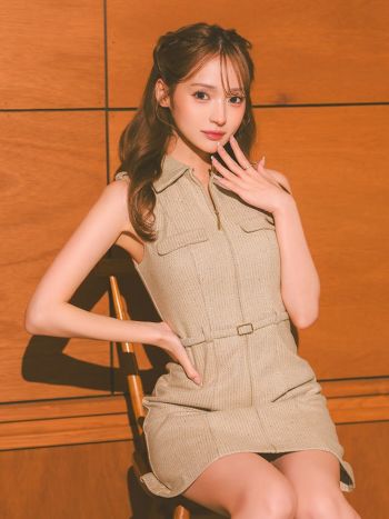 新品DEAバイローブドフルール♡ 襟付きバストジップノースリーブベルト