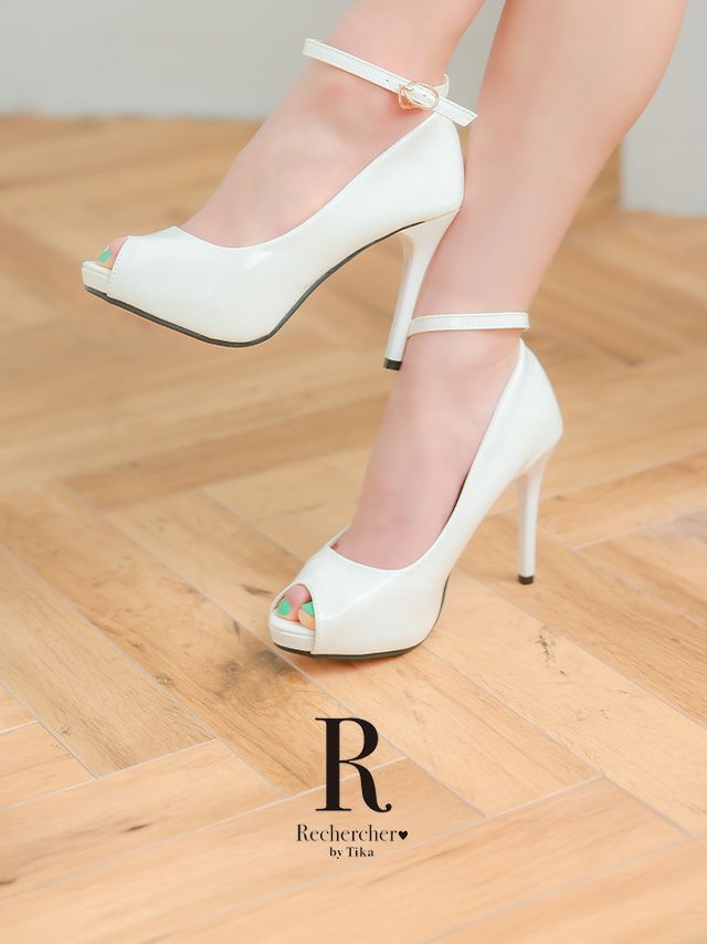 キャバヒール Rechercher ルシェルシェ アンクルストラップ付き オープントゥ エナメル パンプス